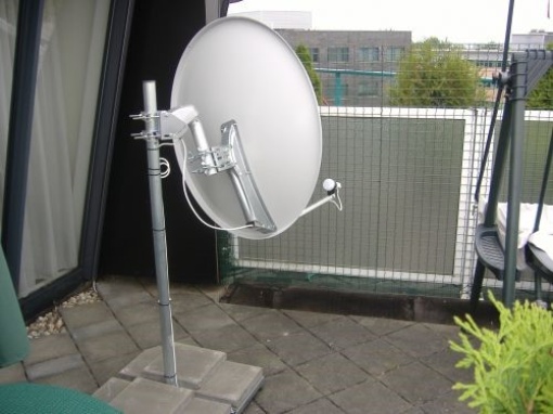 afbeelding schotelantenne balkon.jpg